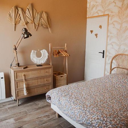 « La Casa Normande » Entre Ville & Plages Esquay-sur-Seulles Kültér fotó